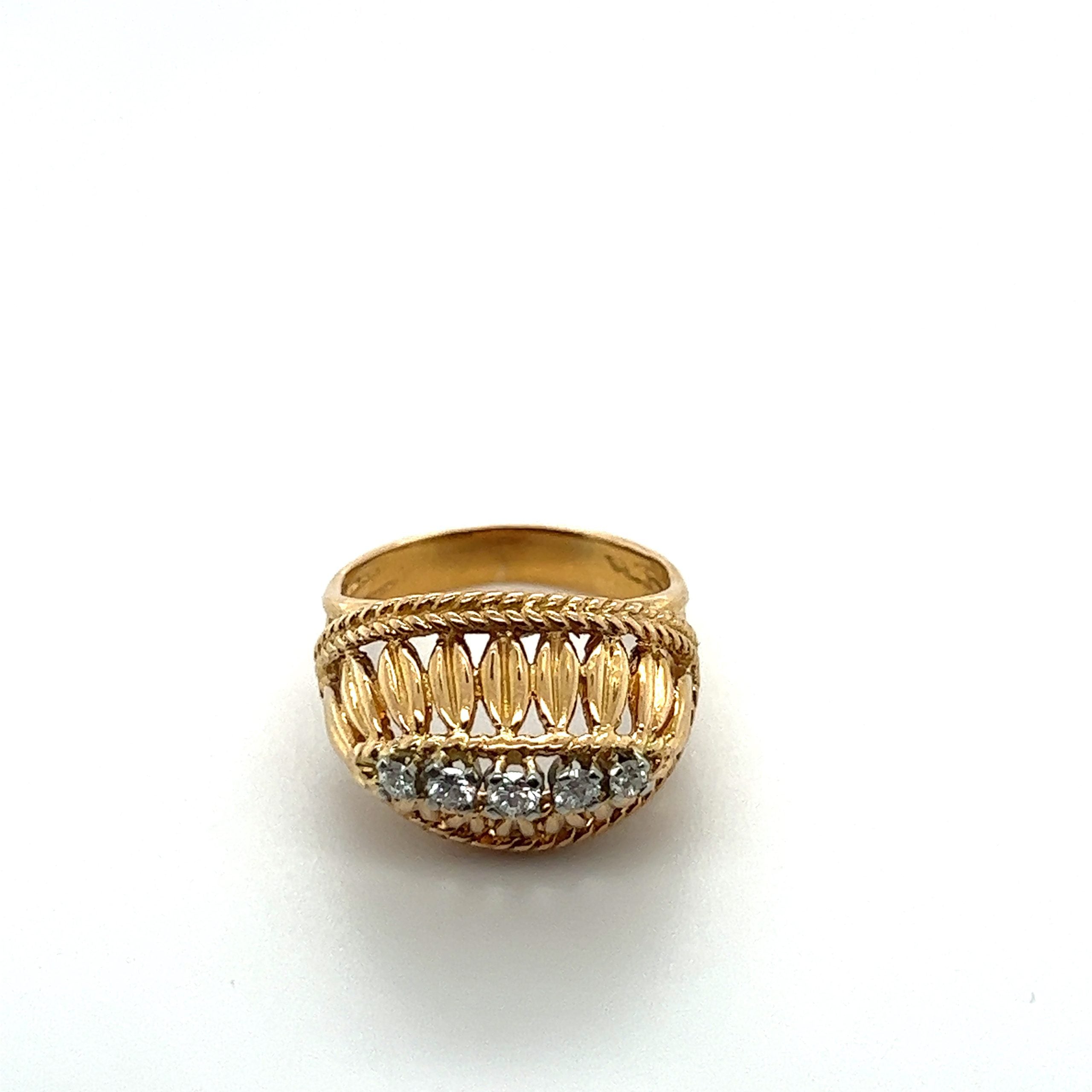 Vintage Ring with Diamonds