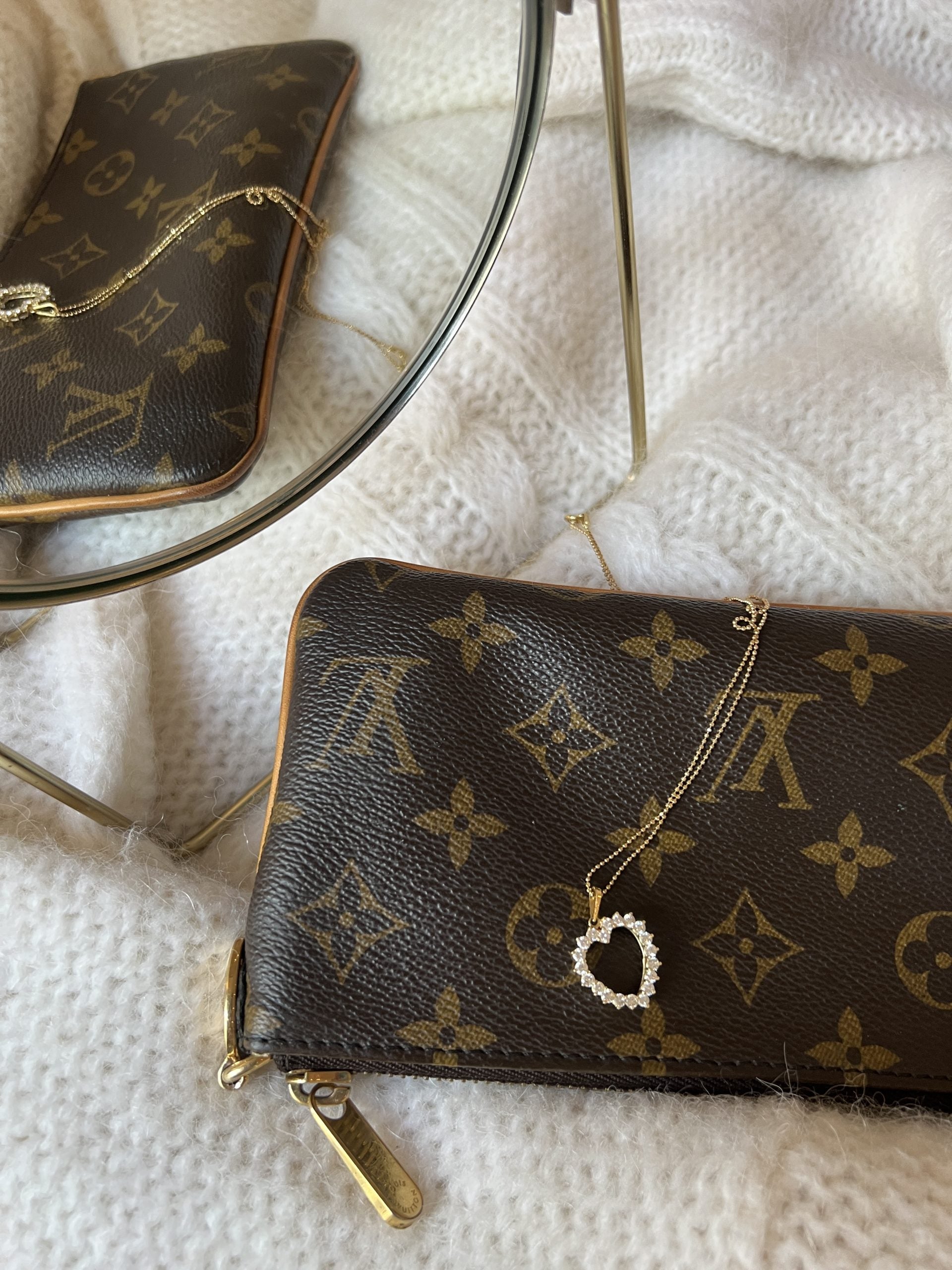 DIAMOND HEART PENDANT