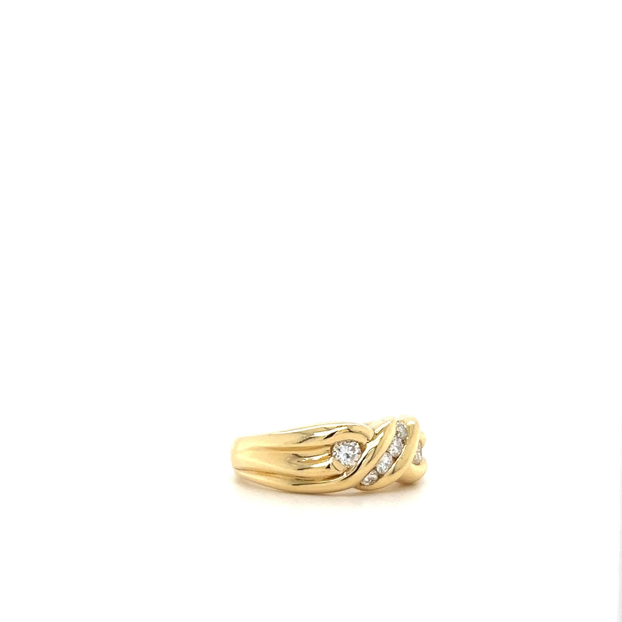 DIAMOND GOLD RING