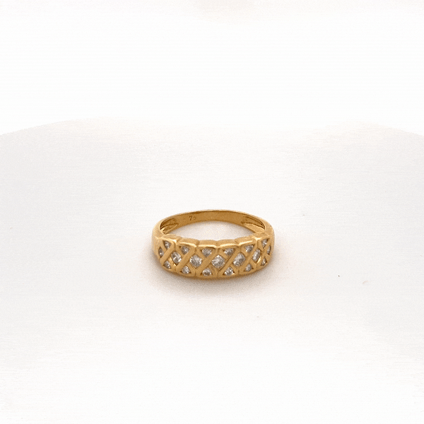 YELLOW GOLD WAFFLE DIAMOND RING