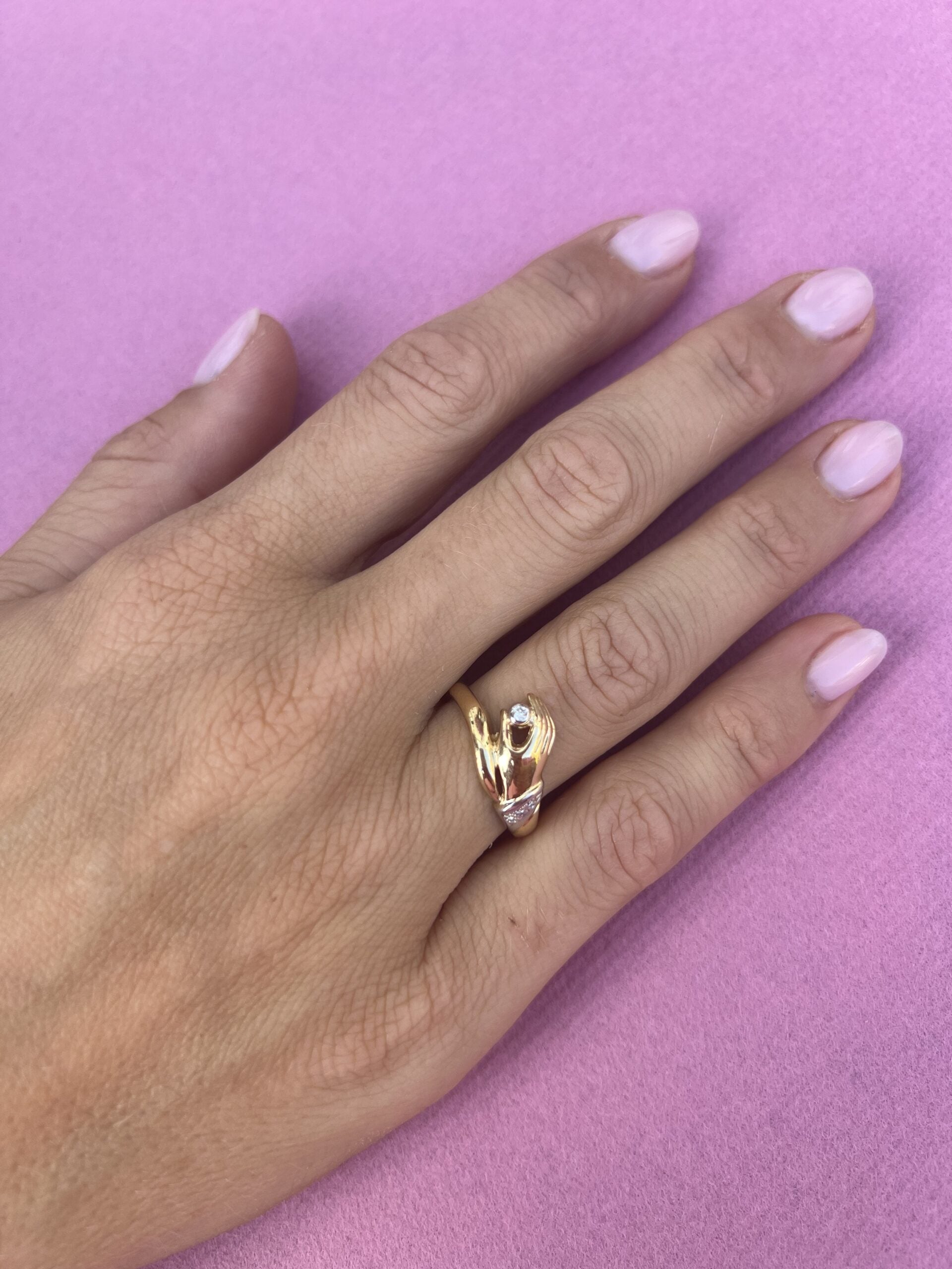 VINTAGE HAND DIAMOND RING